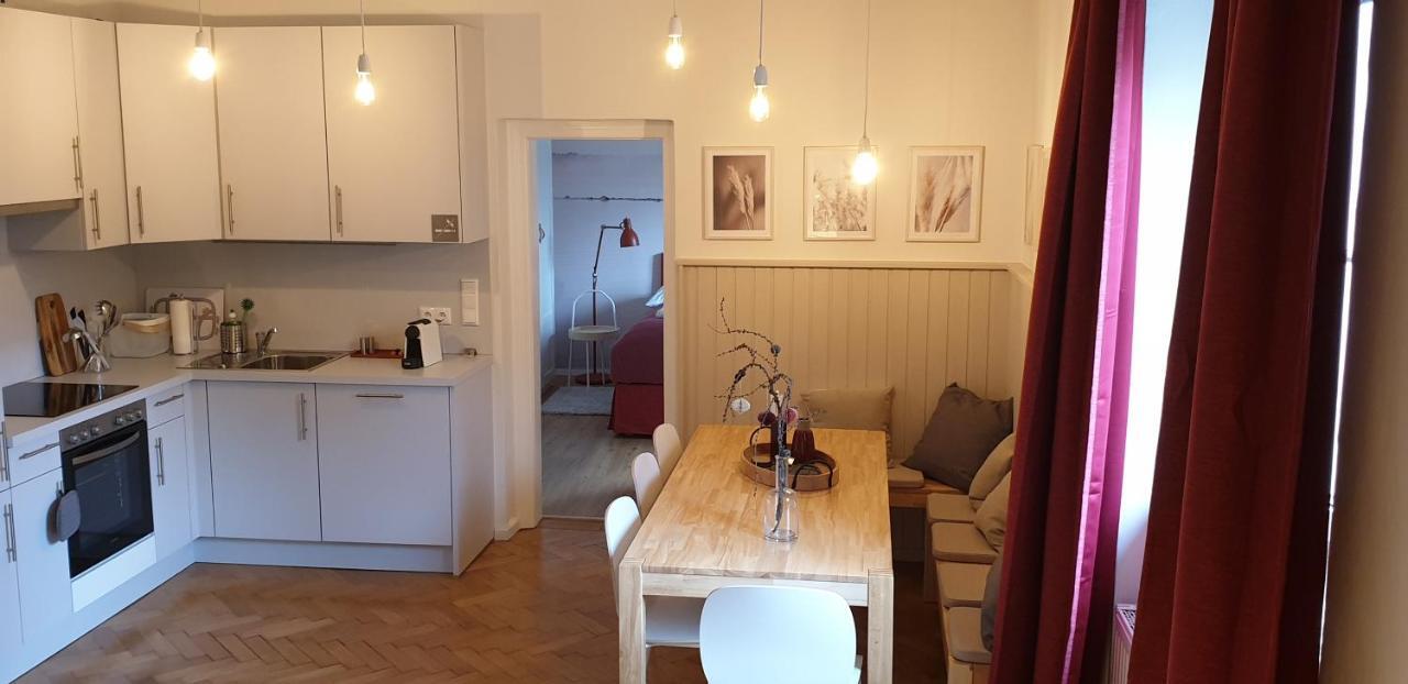 Red flat–enchanting-beside KF UNI–free parking Graz Eksteriør billede